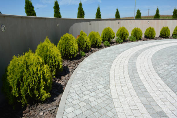  Waukesha, WI Driveway Pavers Pros